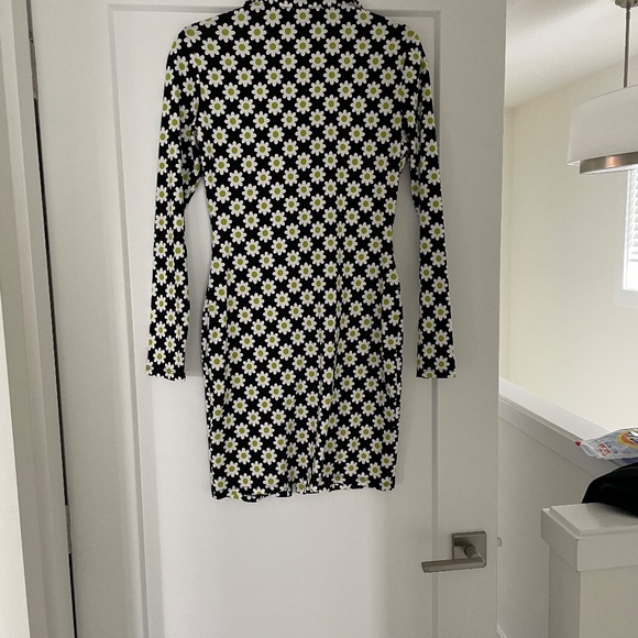 GLAMOROUS SIXTIES FLOWER JERSEY LONG SLEEVE BODYCON DRESS WITH COLLAR NWT 6 - Picture 8 of 14